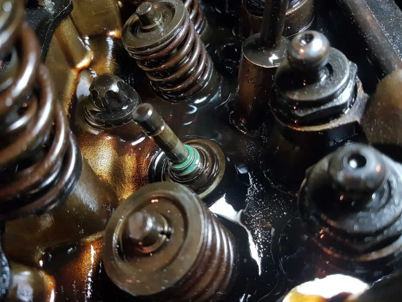 Стук гідрокомпенсаторів Як прибрати стукіт гідрокомпенсаторів